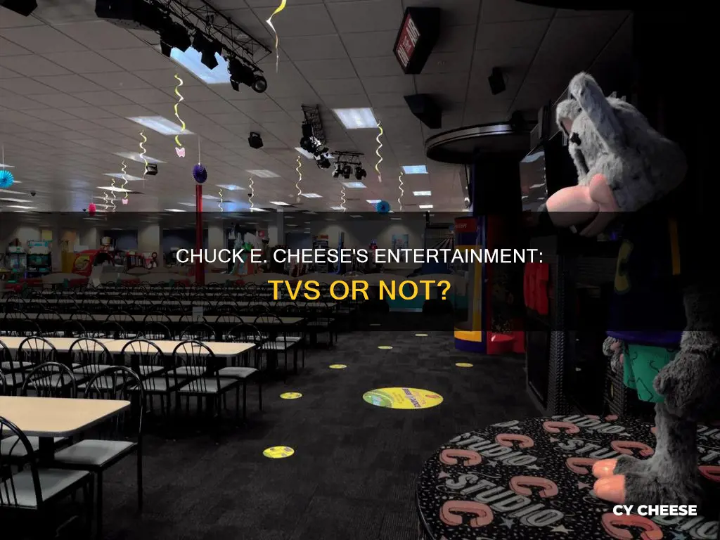 does chuck e cheese have tvs