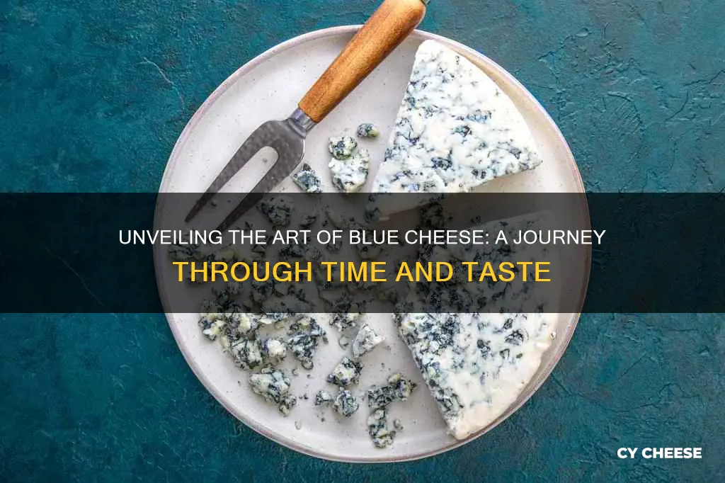 how is blue cheese dtess made