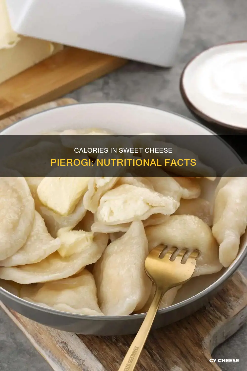 how many calories in a sweet cheese pierogi
