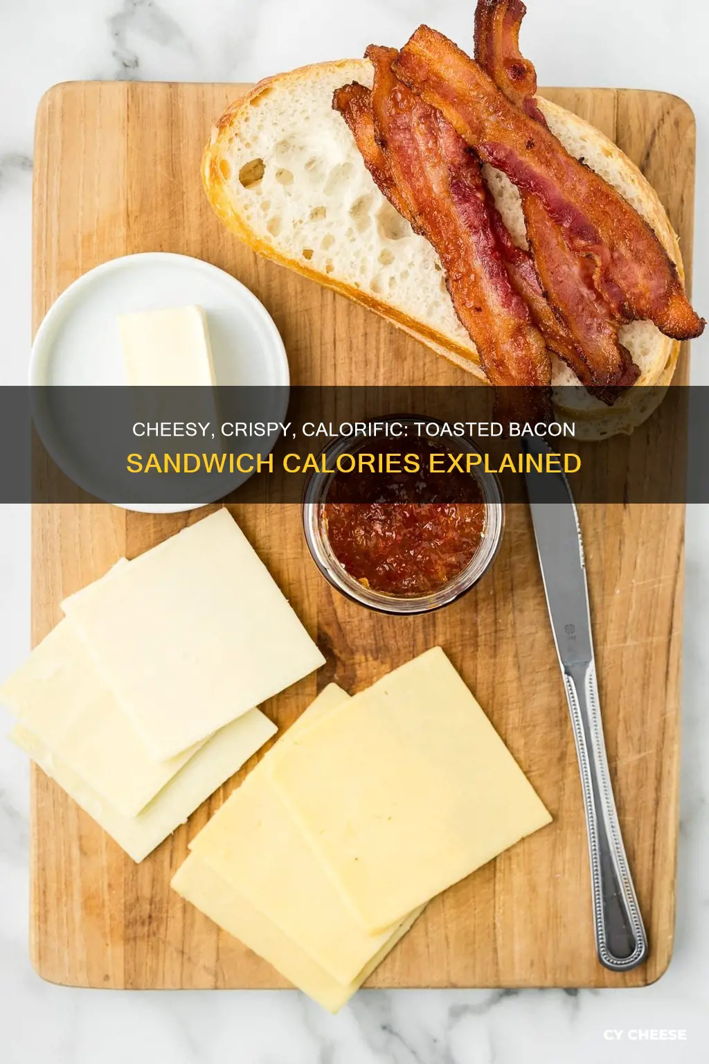 how many calories in a toasted bacon and cheese sandwich