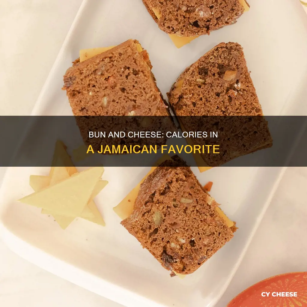 how many calories in jamaican bun and cheese