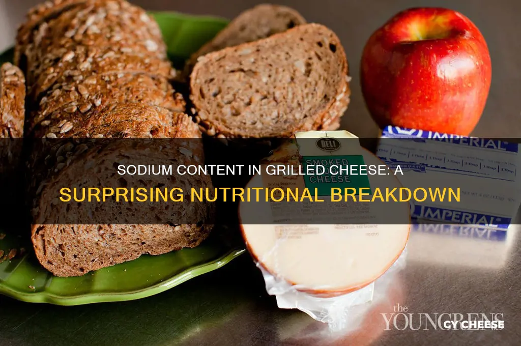 how much sodium in a grilled cheese