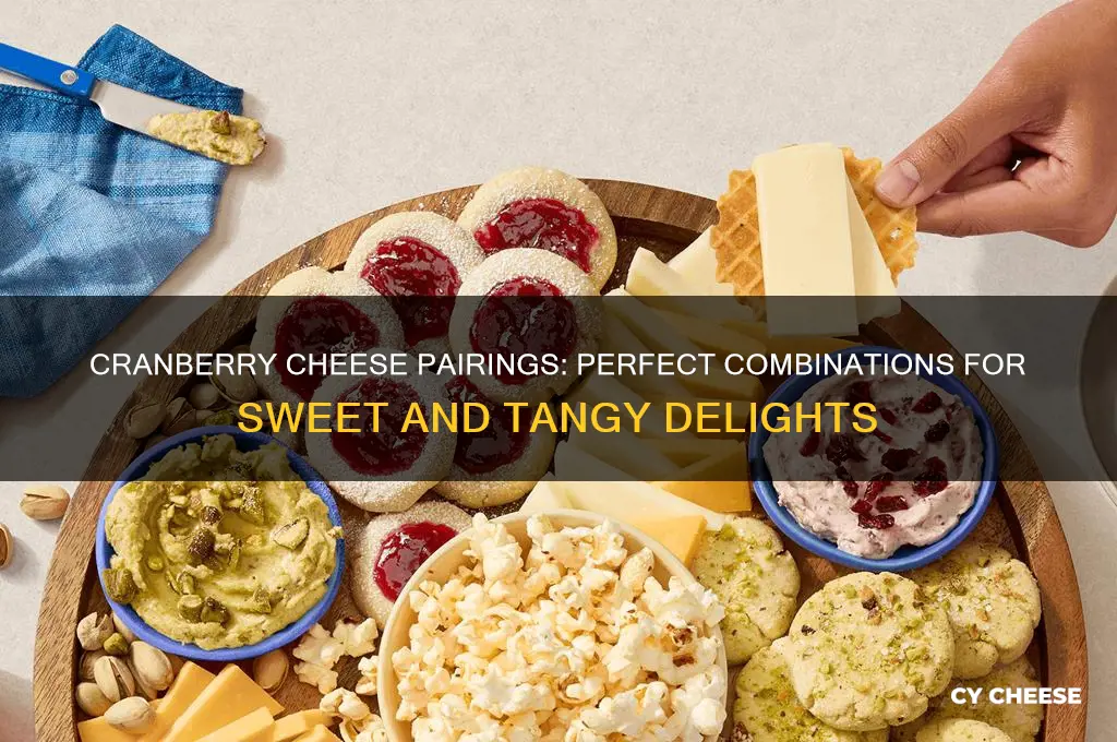 what cheese pairs with cranberry