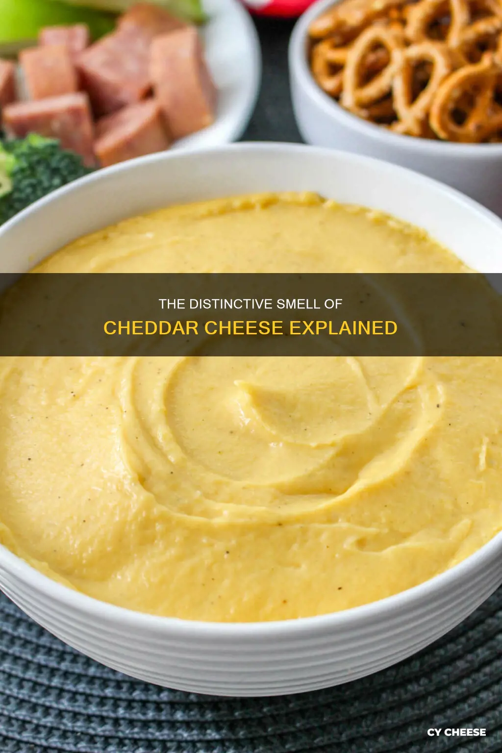 what does cheddar cheese smell like