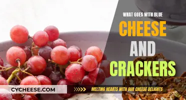 Delicious Pairings for Blue Cheese and Crackers
