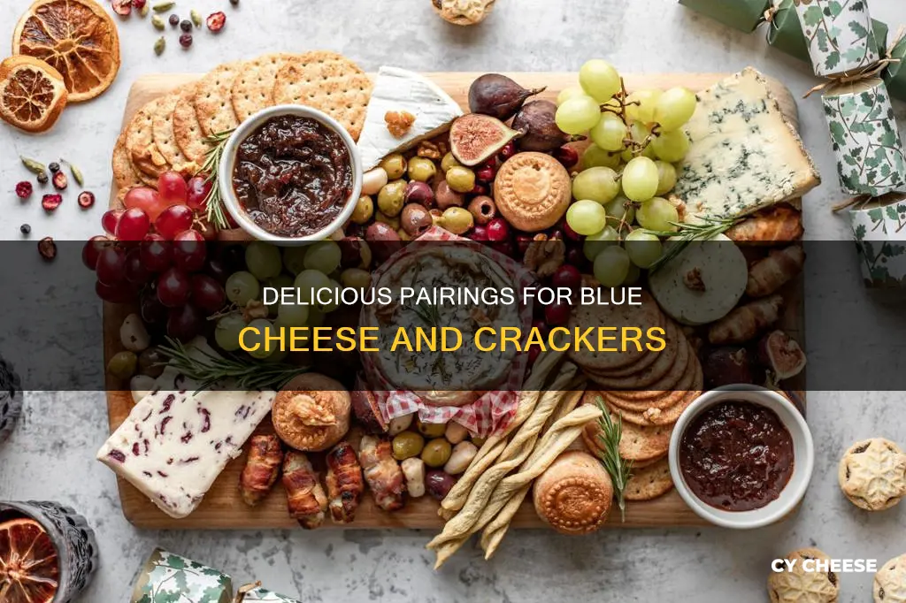what goes with blue cheese and crackers