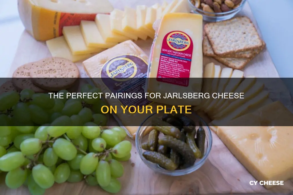 what goes with jarlsberg cheese