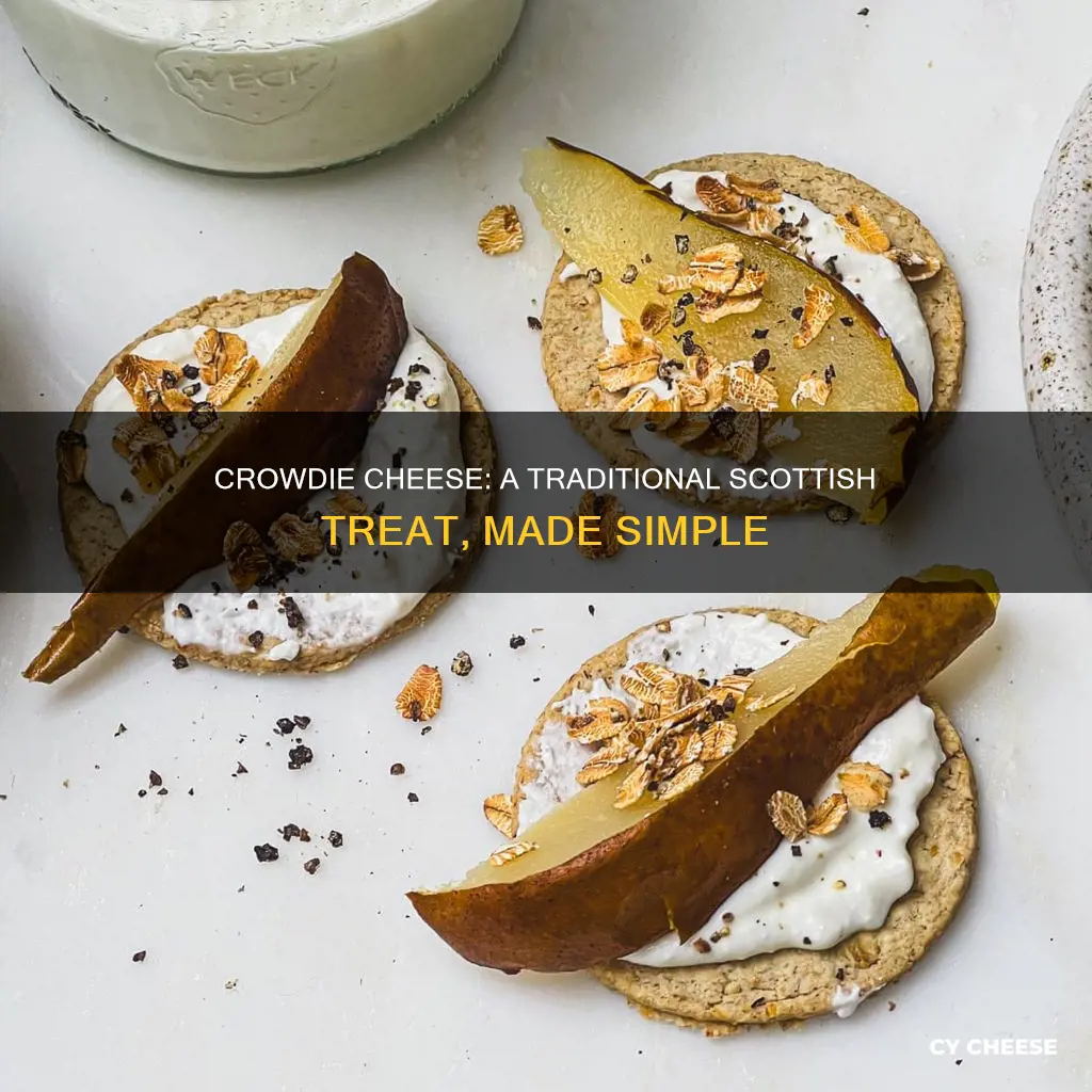 what is crowdie cheese made of