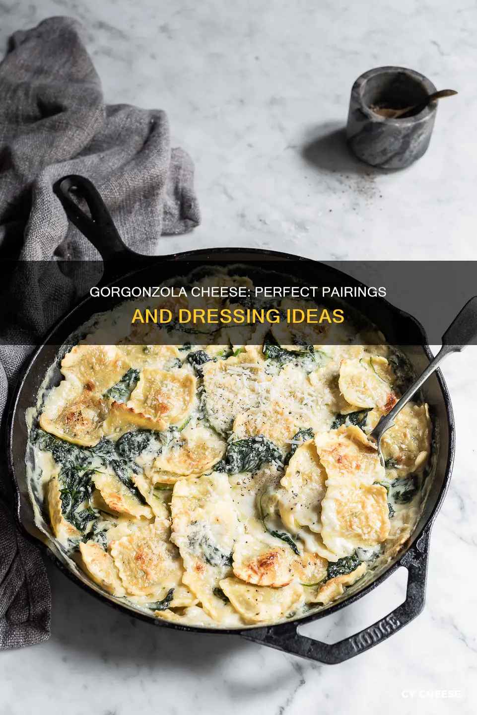 what kind of dressing with gorganzola cheese