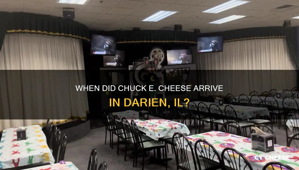 what year did chuck e cheese open in darien il